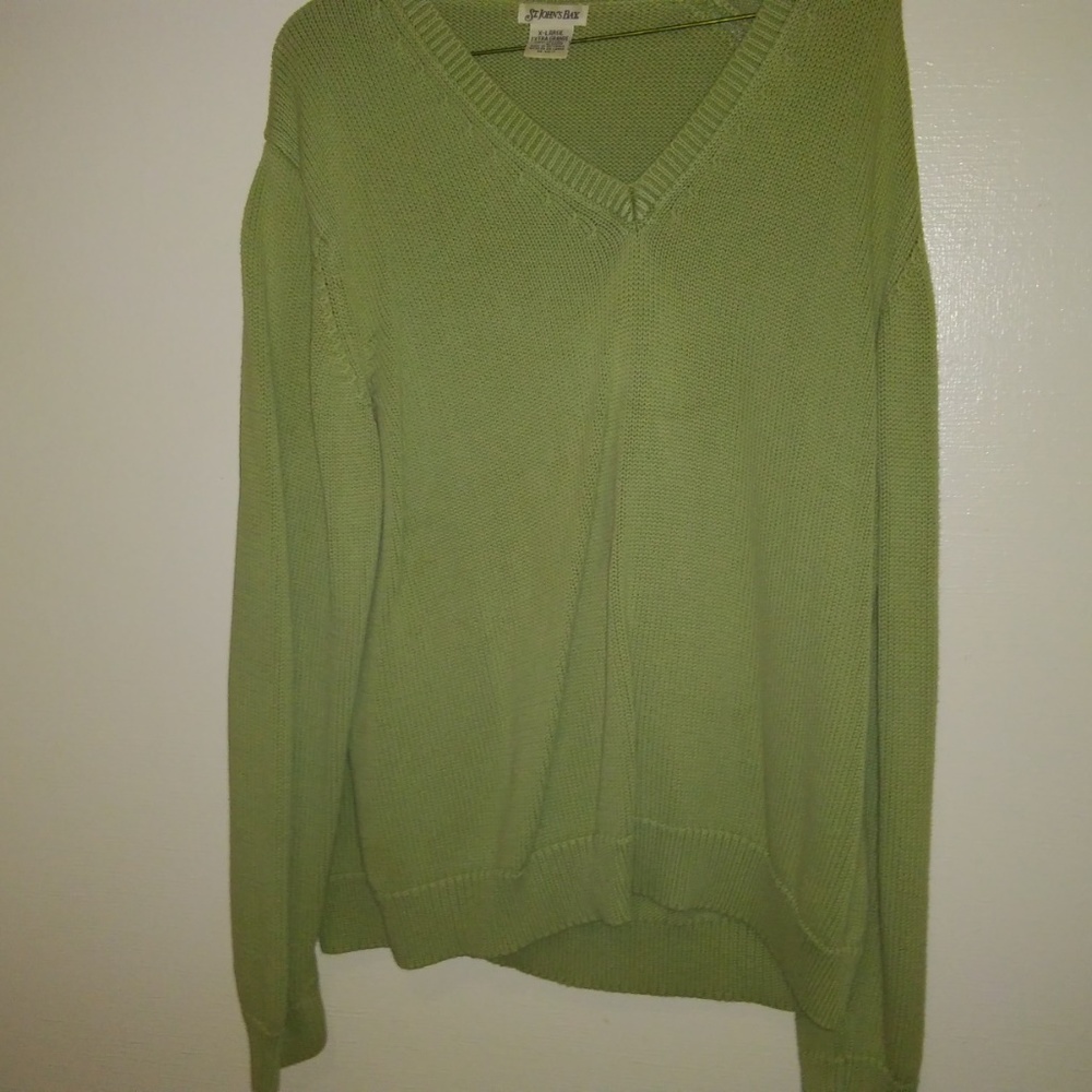 XL green v neck sweater long sleeve in Women